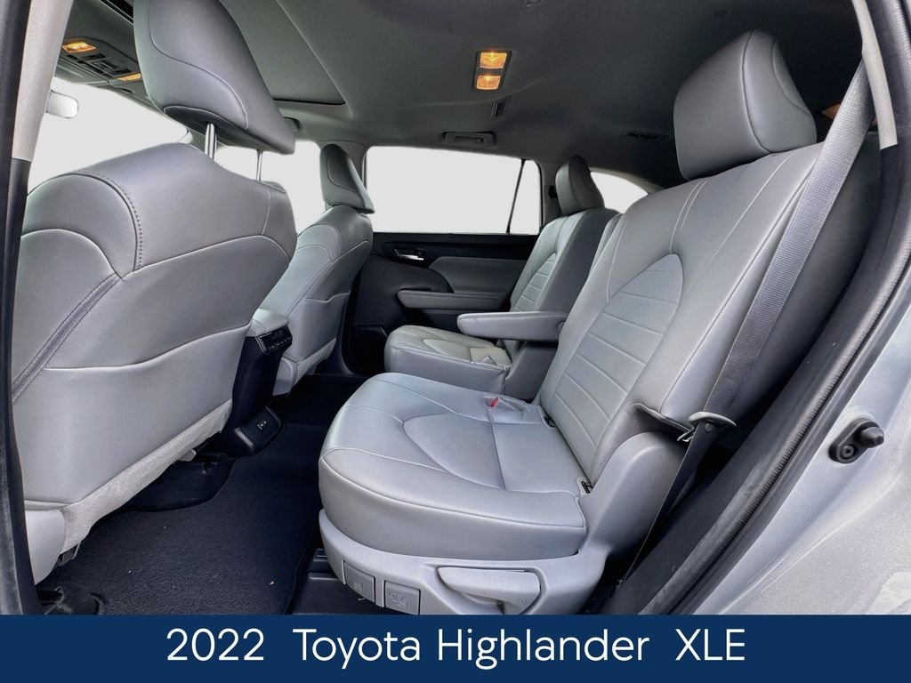 Used 2022 Silver Toyota XLE image 36