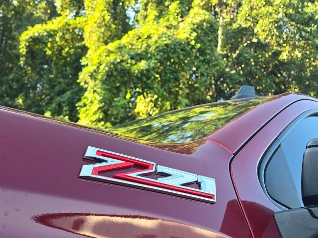 Used 2021 Red Chevrolet RST image 10