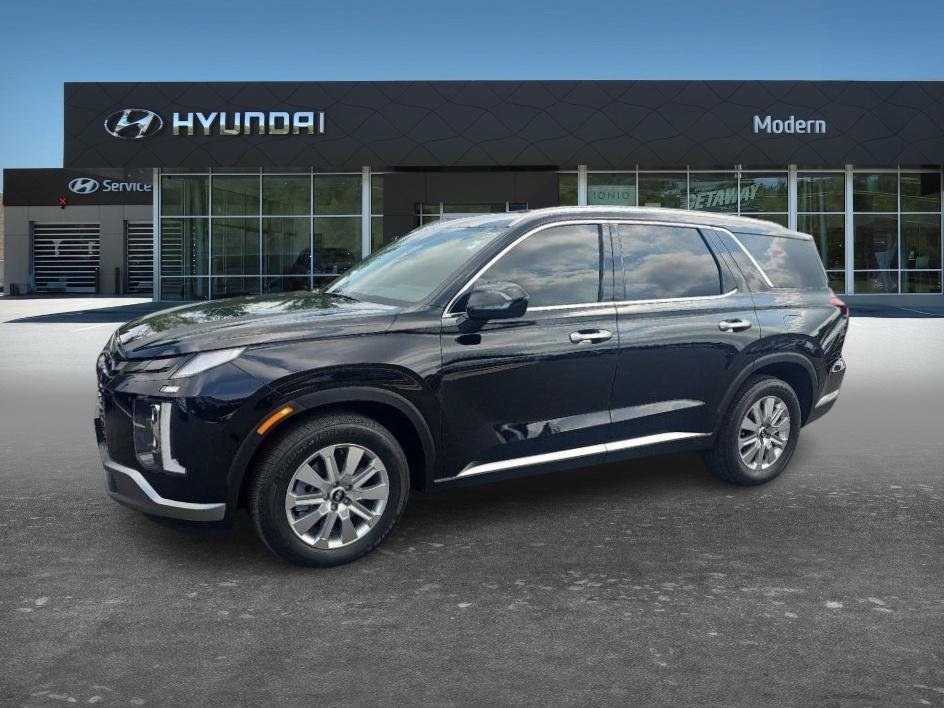 Used 2024 Abyss Black Pearl Hyundai SEL 7P image 1