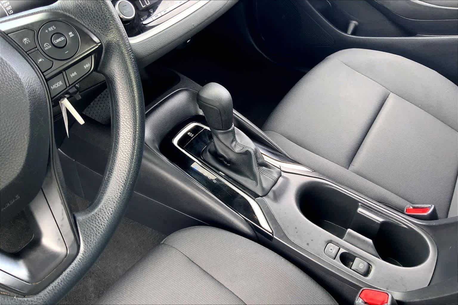 Used 2024 Ice Cap Toyota LE image 16