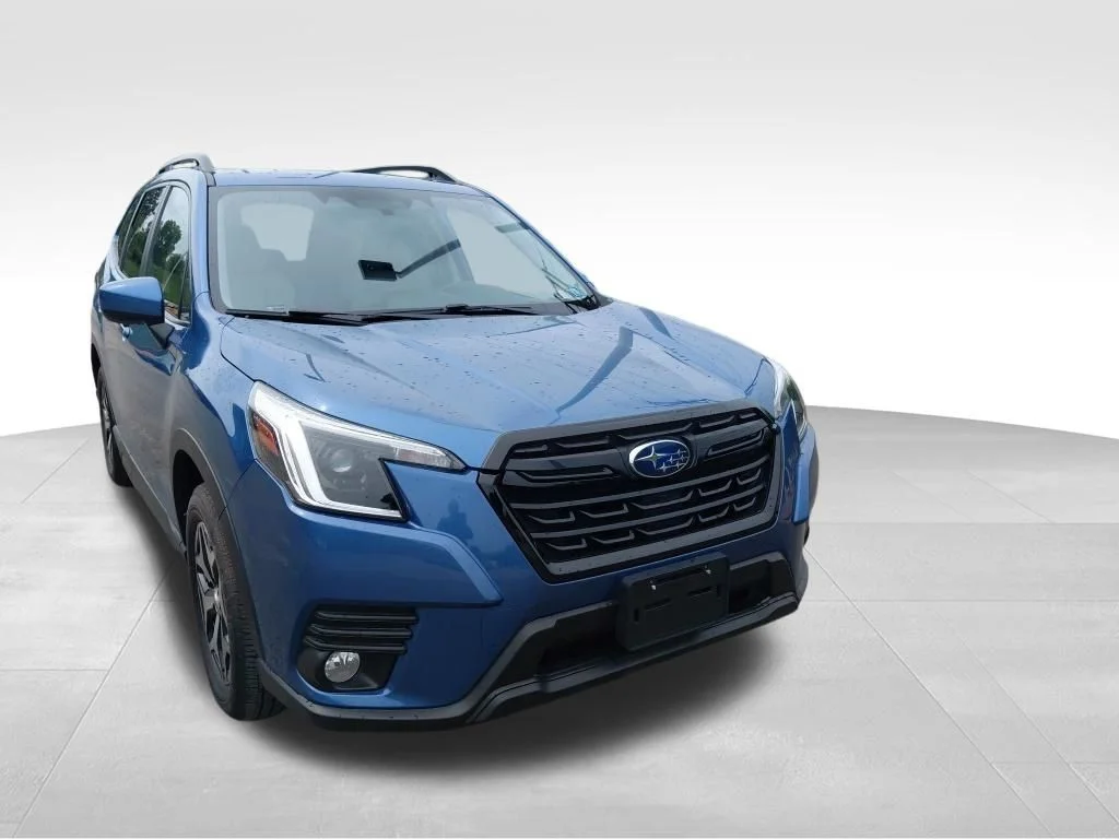 Used 2023 Horizon Blue Pearl Subaru Premium image 4