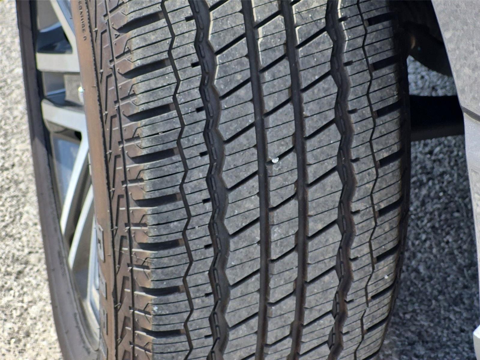 Used 2022 Carbonized Gray Metallic Ford XL image 12