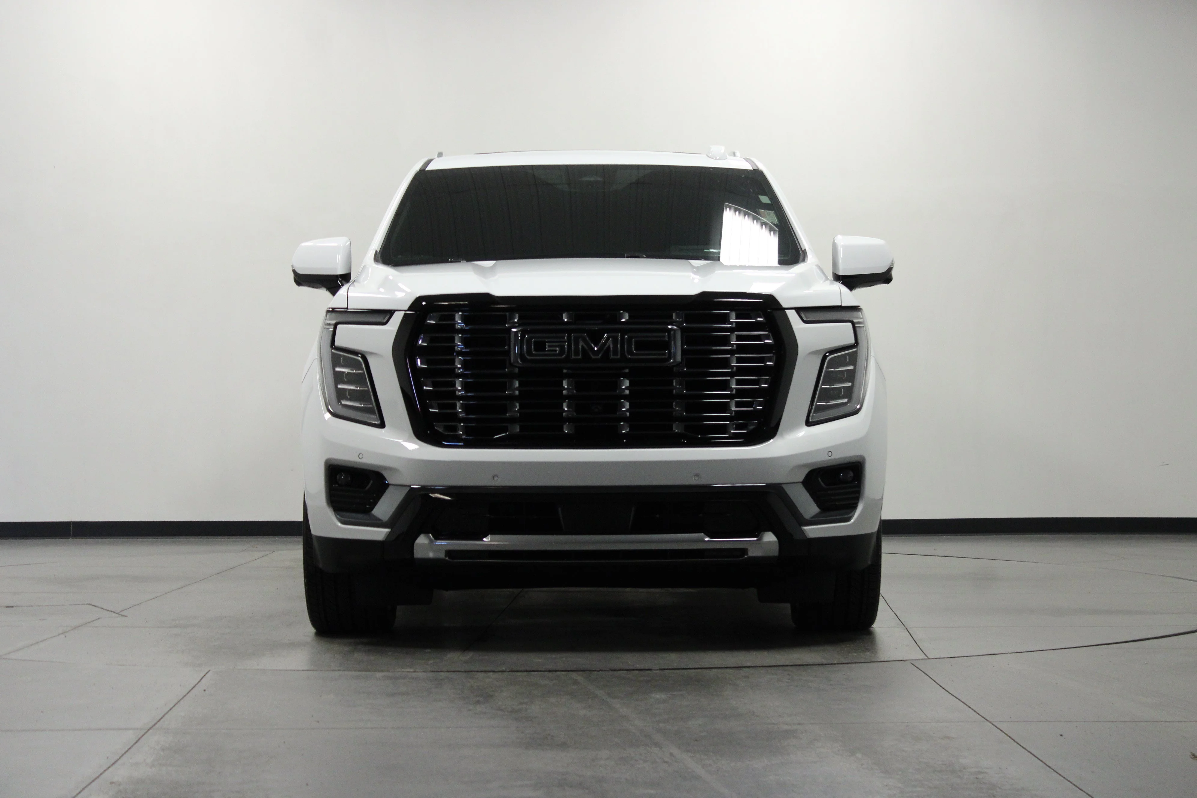 Used 2026 Summit White GMC Denali Ultimate image 9