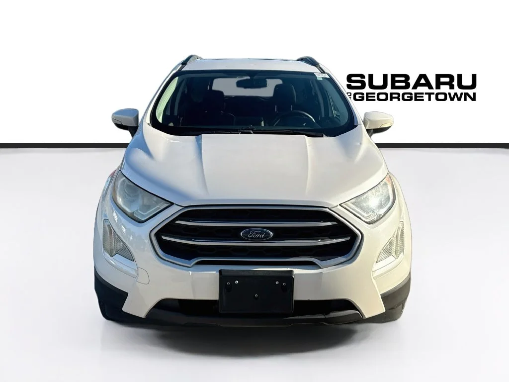 Used 2018 White Ford SE image 2