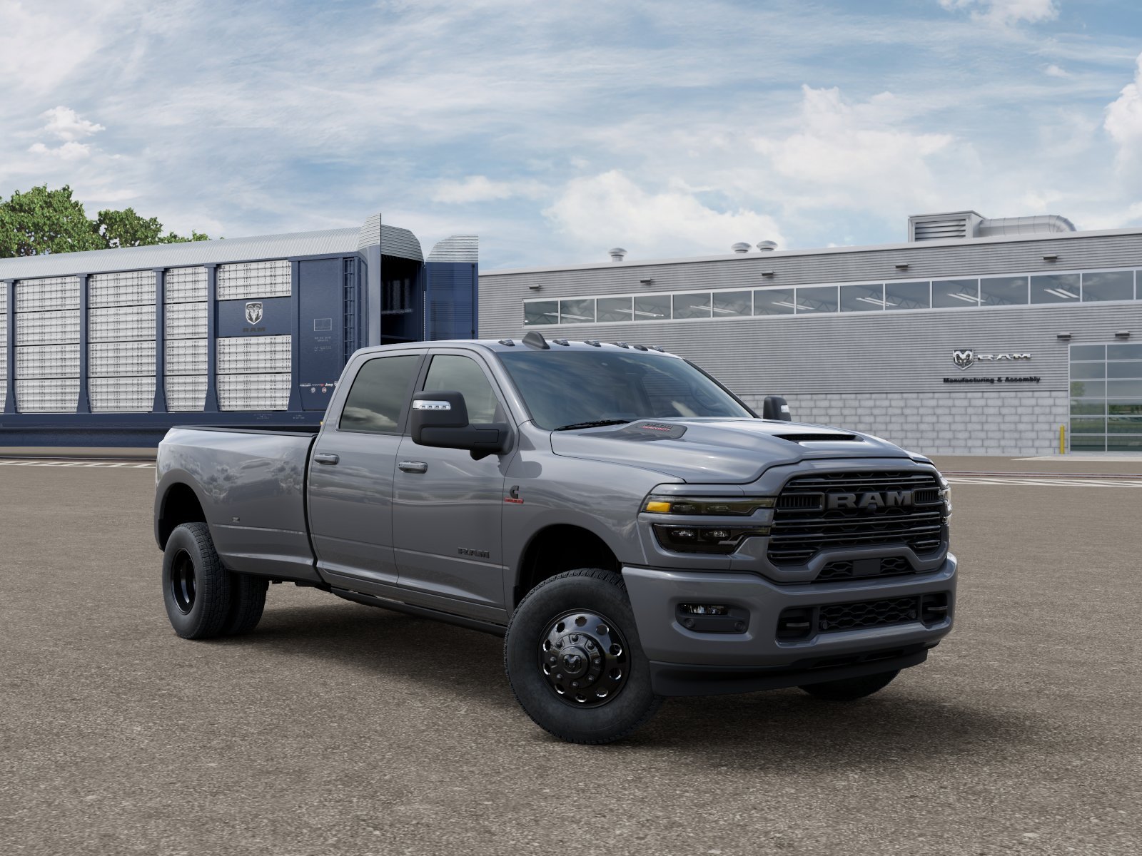New 2026 Ceramic Gray Clear-Coat Exterior Paint RAM Laramie image 24