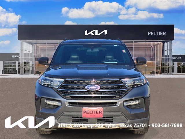 Used 2020 Gray Ford XLT image 2