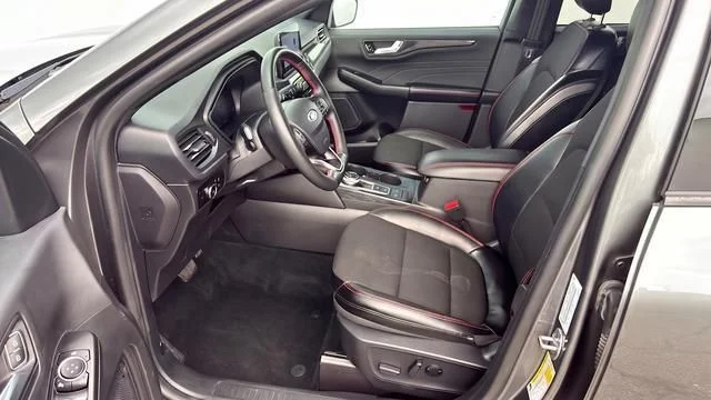 Used 2025 Gray Ford ST-Line Select image 29