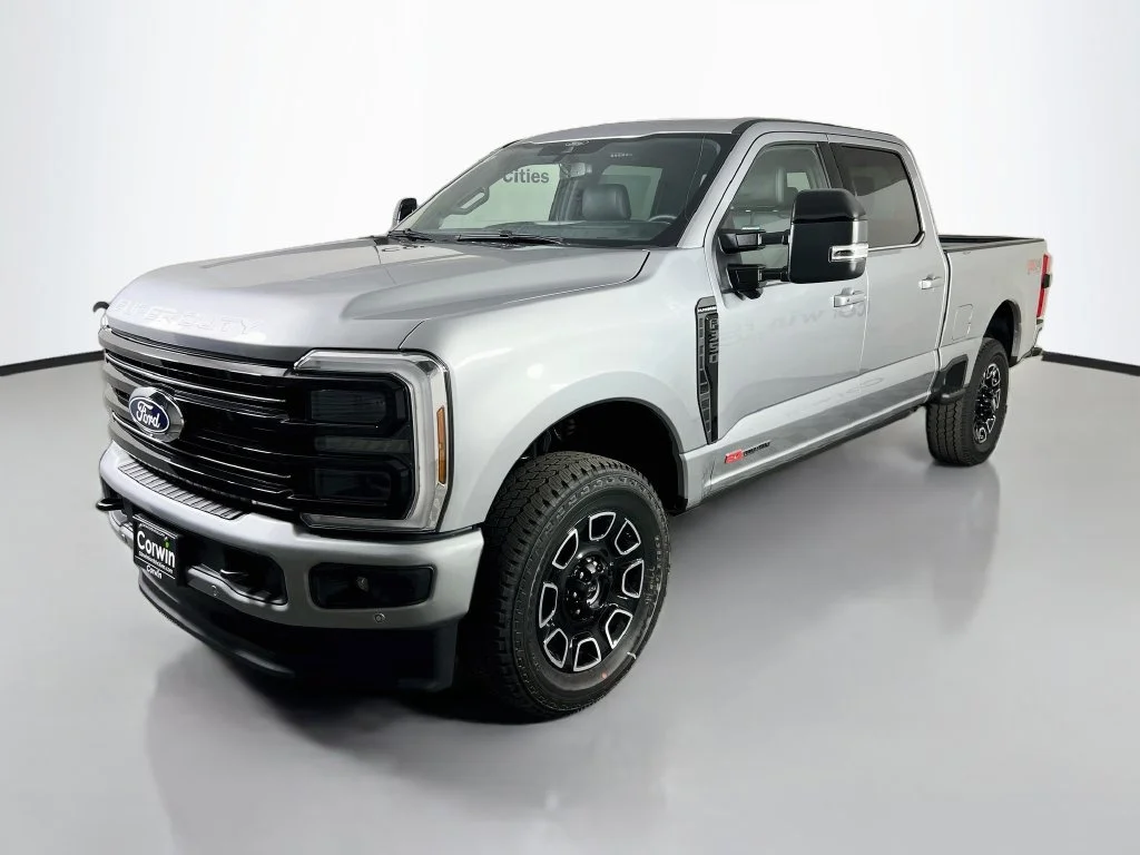 New 2027 Iconic Silver Metallic Ford Platinum image 4