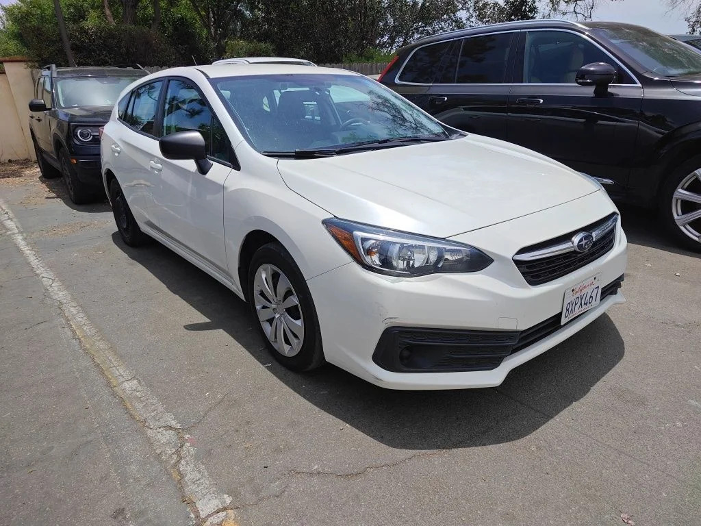 Used 2021 White Subaru Base image 18