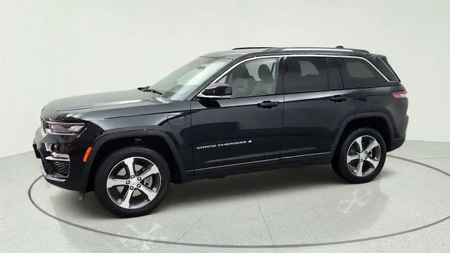 Used 2023 Black Jeep 4xe image 6