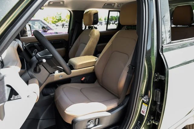 New 2026 Green Land Rover S image 51