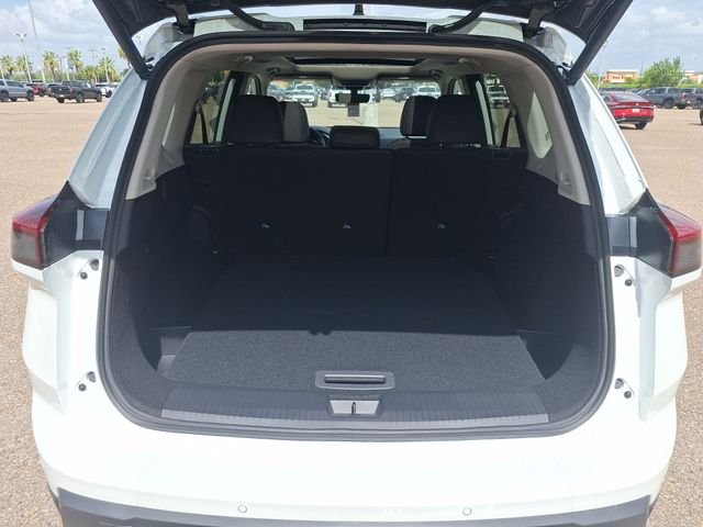 Certified Used 2026 White Nissan Dark Armor image 24