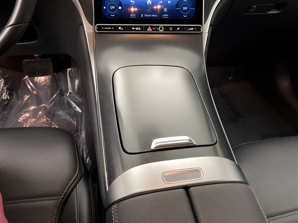 2024 Mercedes-Benz GLC GLC 300 - Photo 13
