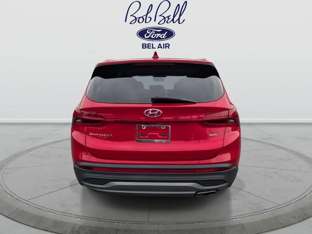 Used 2023 Red Hyundai SE image 4