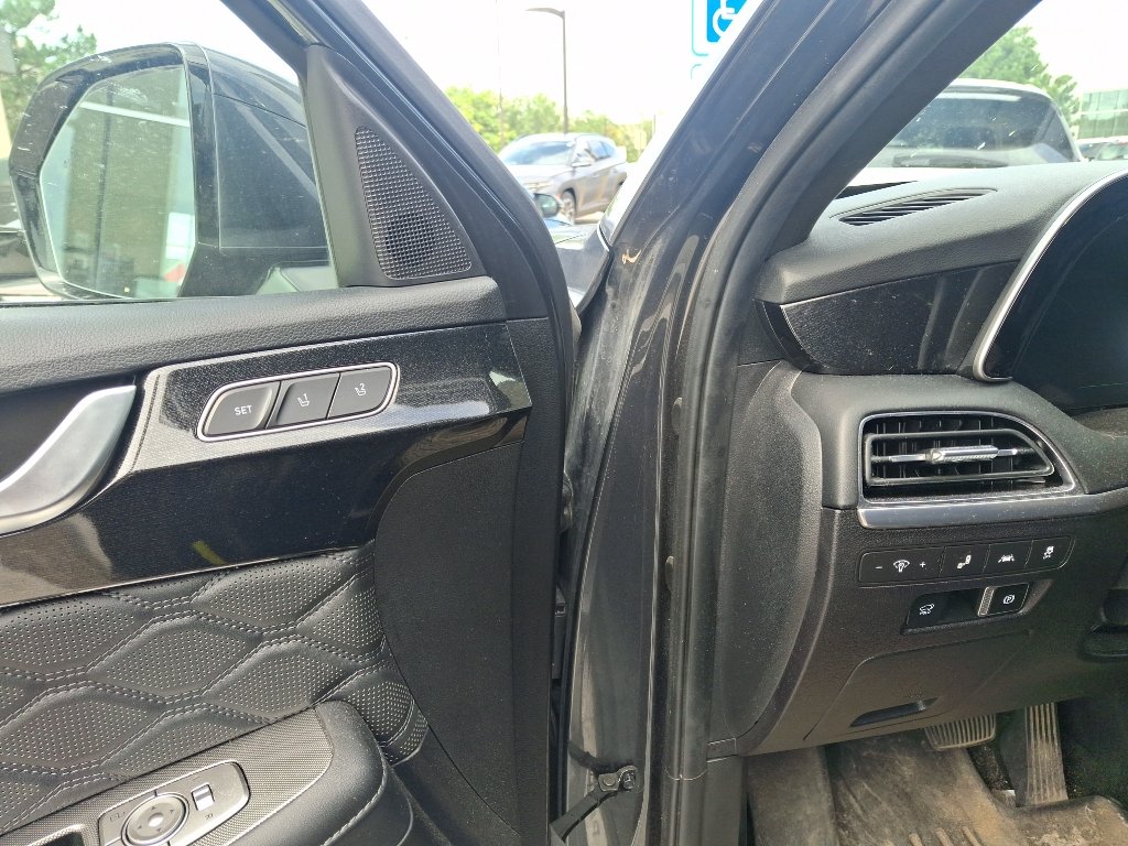 Used 2020 Steel Graphite Hyundai Limited image 9