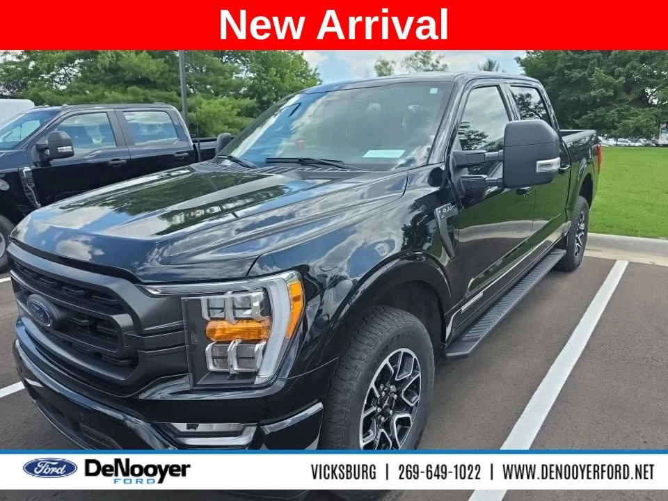 Used 2023 Black Metallic Ford XLT image 1