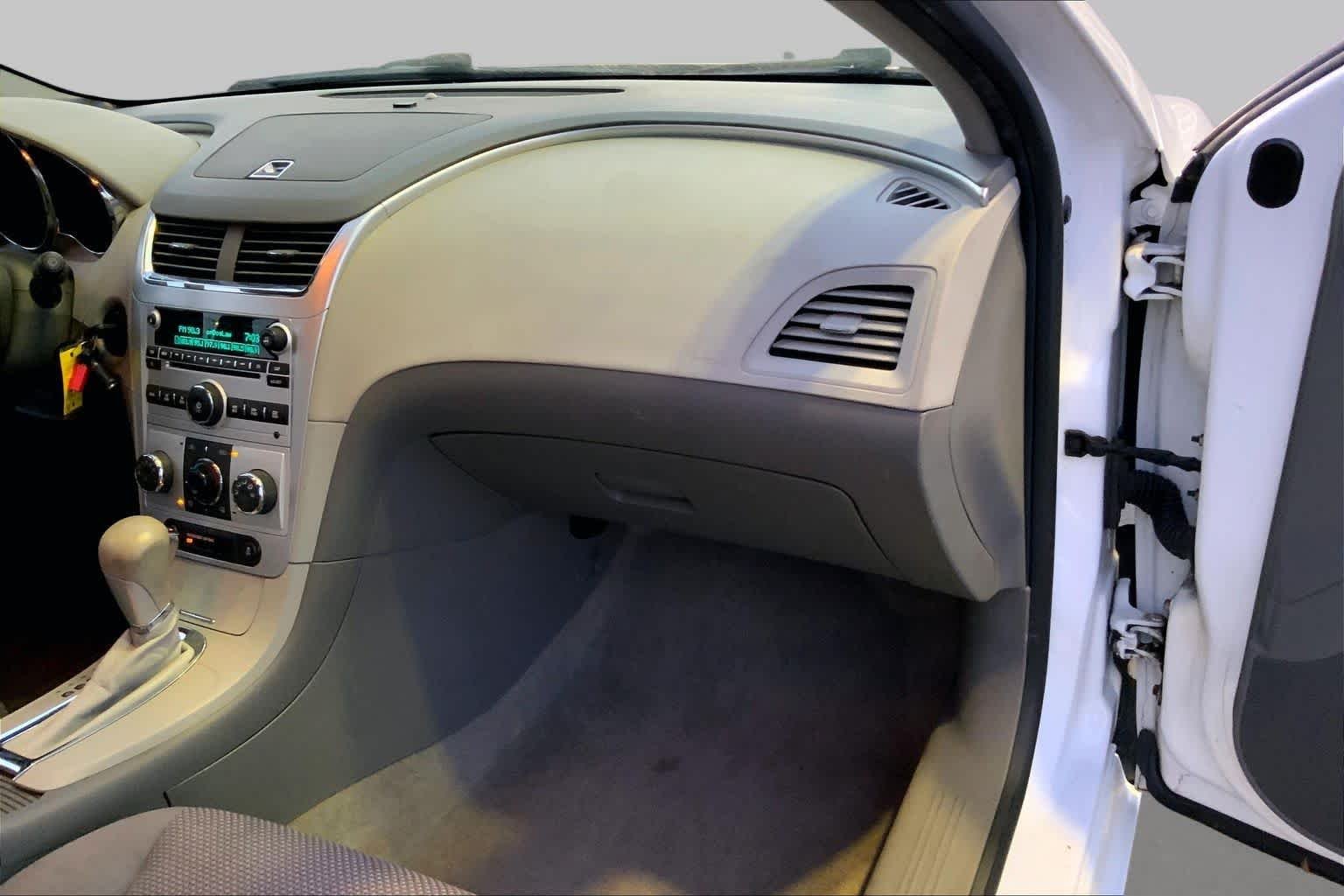 Used 2012 Summit White Chevrolet LS w/1FL image 15