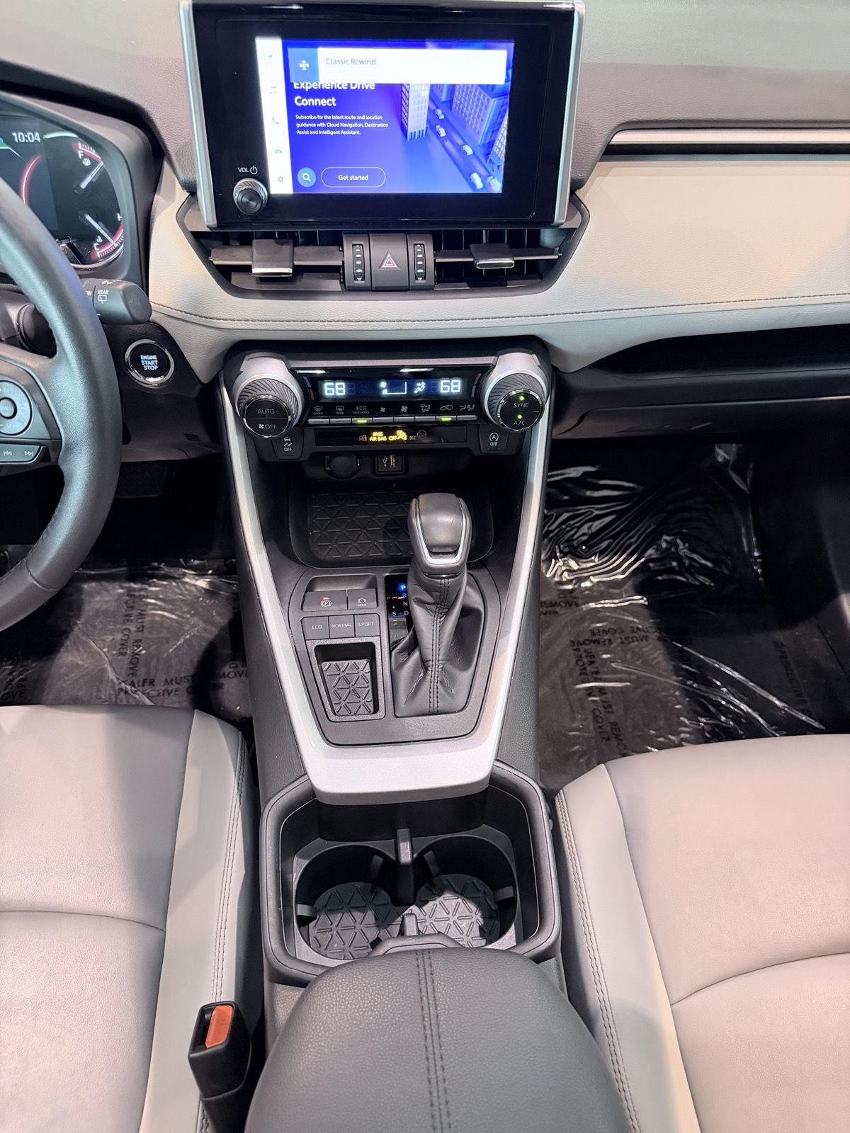 Used 2024 Wind Chill Pearl Toyota XLE Premium image 41