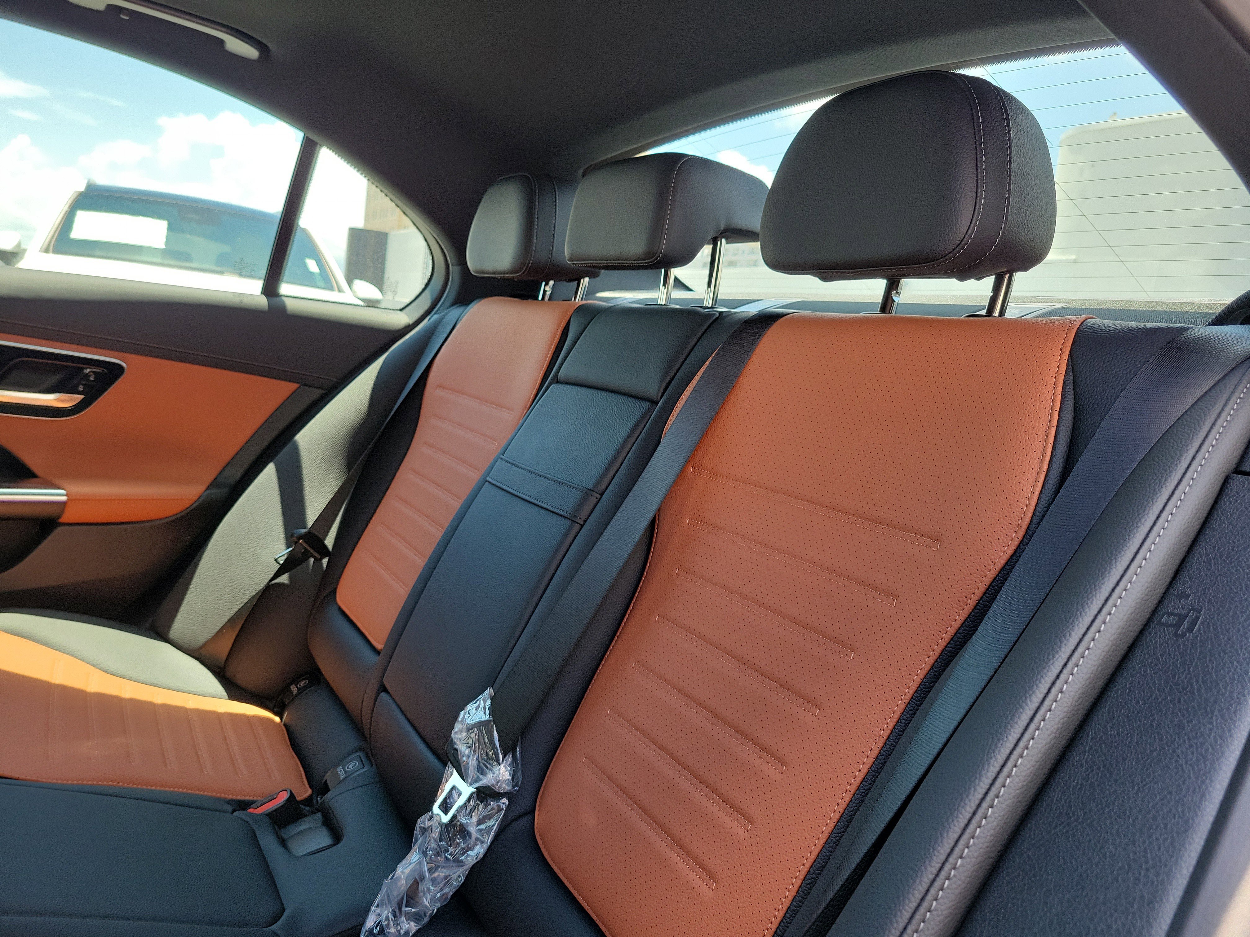 New 2026 Selenite Grey Metallic Mercedes-Benz C 300 image 34