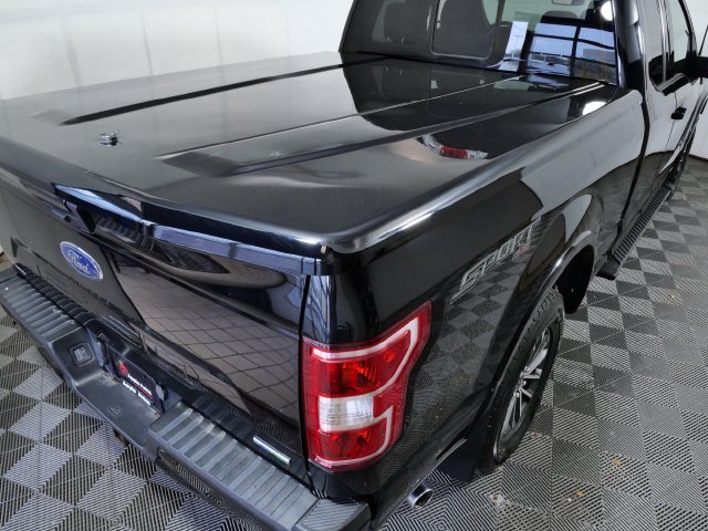 Used 2018 Black Ford XLT image 9