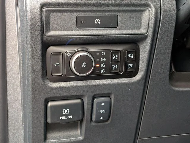 New 2025 Carbonized Gray Metallic Ford Lariat® image 30