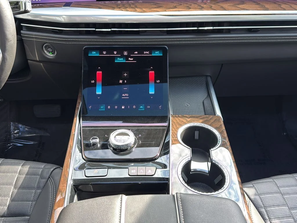 Used 2025 Black Cadillac Sport Platinum image 20