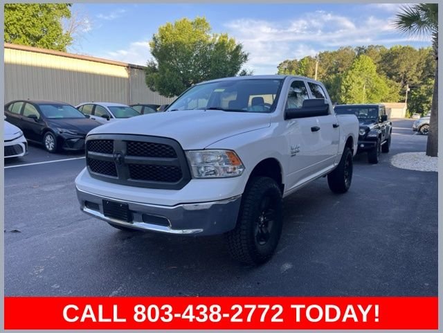 2022 RAM 1500 Classic SLT Crew Cab 5'7's photo