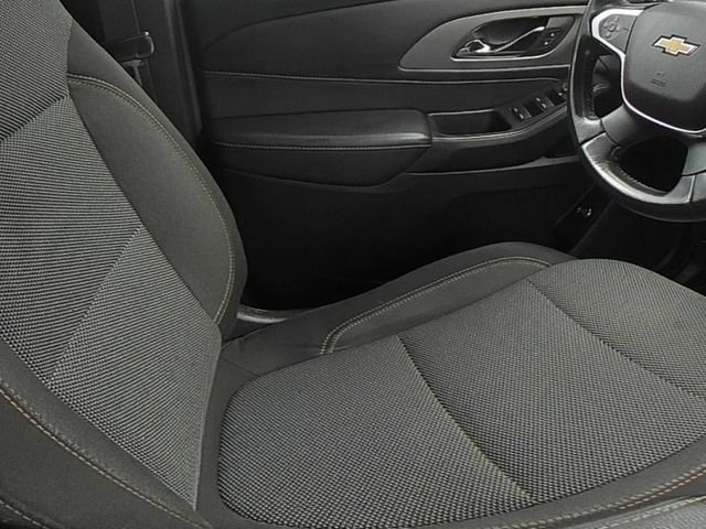 Used 2018 Gray Chevrolet LT image 37