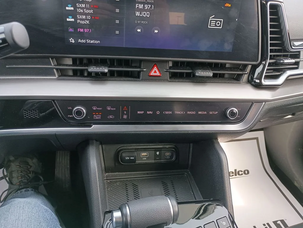 Used 2025 Black Kia EX image 22