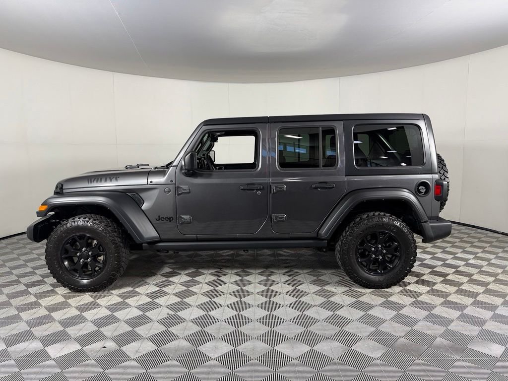 Used 2023 Gray Jeep Sport image 12
