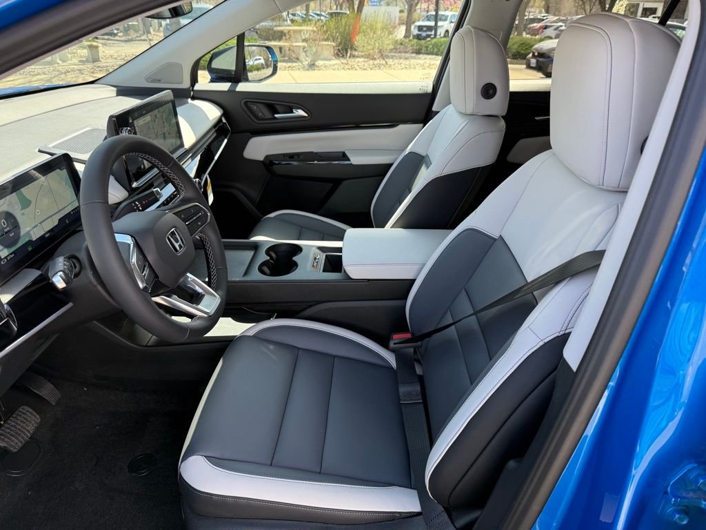 New 2026 Pacific Blue Metallic Honda Touring image 13