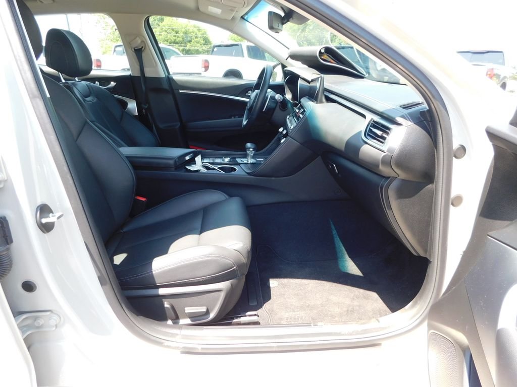 Used 2025 Gray Genesis 2.5T image 16