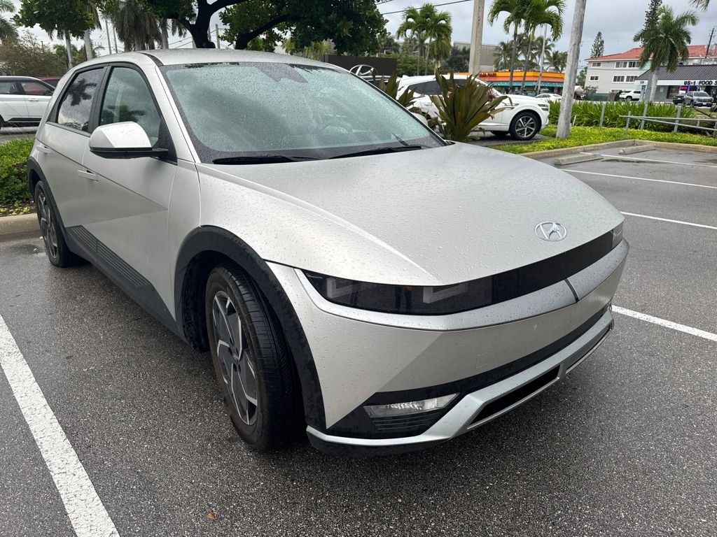 Certified Used 2024 Gold Hyundai SEL image 1