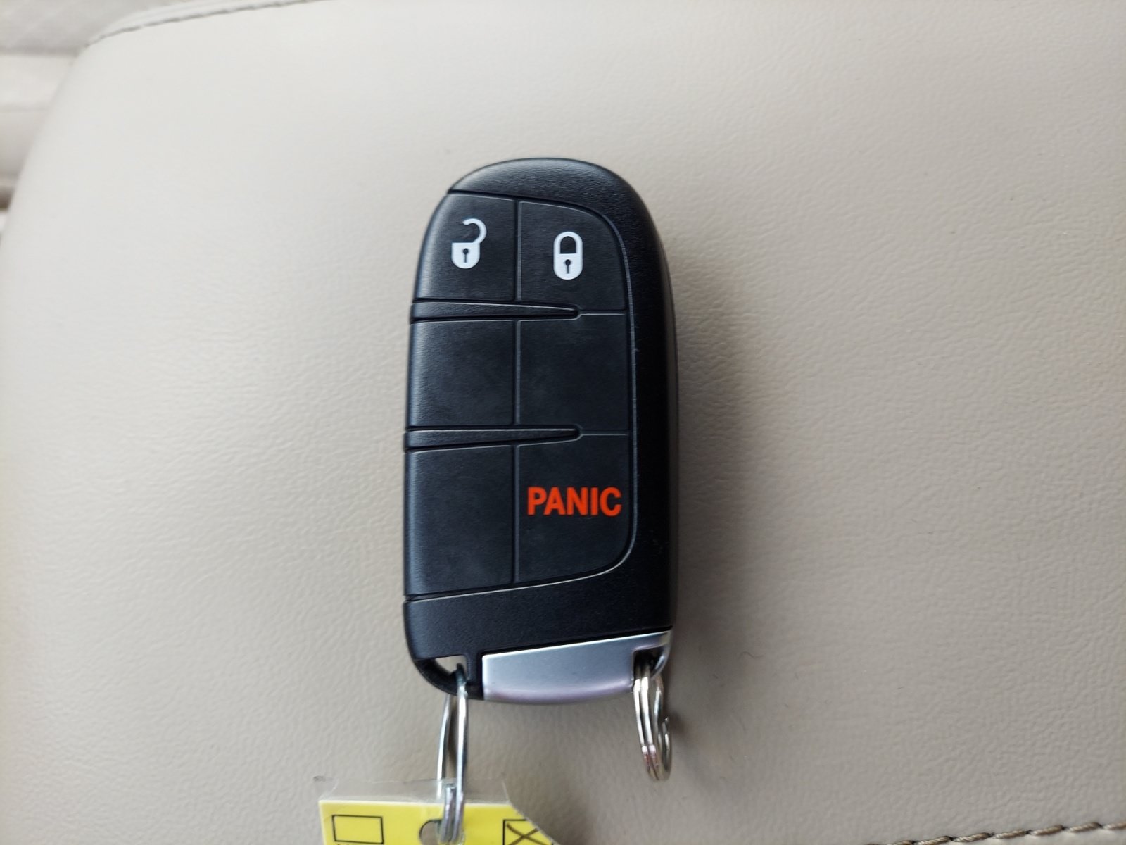 Used 2019 Granite Crystal Metallic Clearcoat Jeep Laredo E image 29