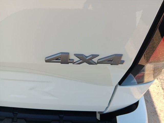 New 2026 White Nissan SV image 33