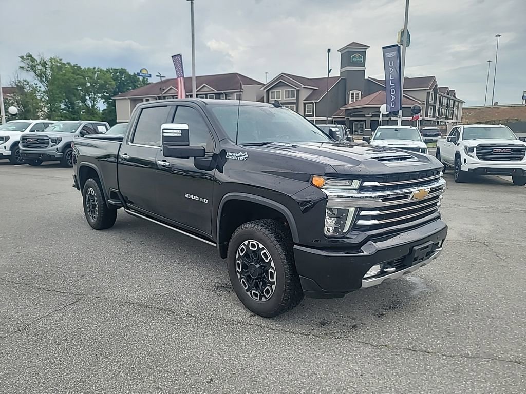 2021 Chevrolet Silverado HD High Country 4WD Crew Cab Standard Box's photo