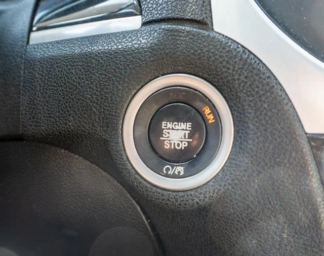 Used 2018 White Chrysler Limited image 27