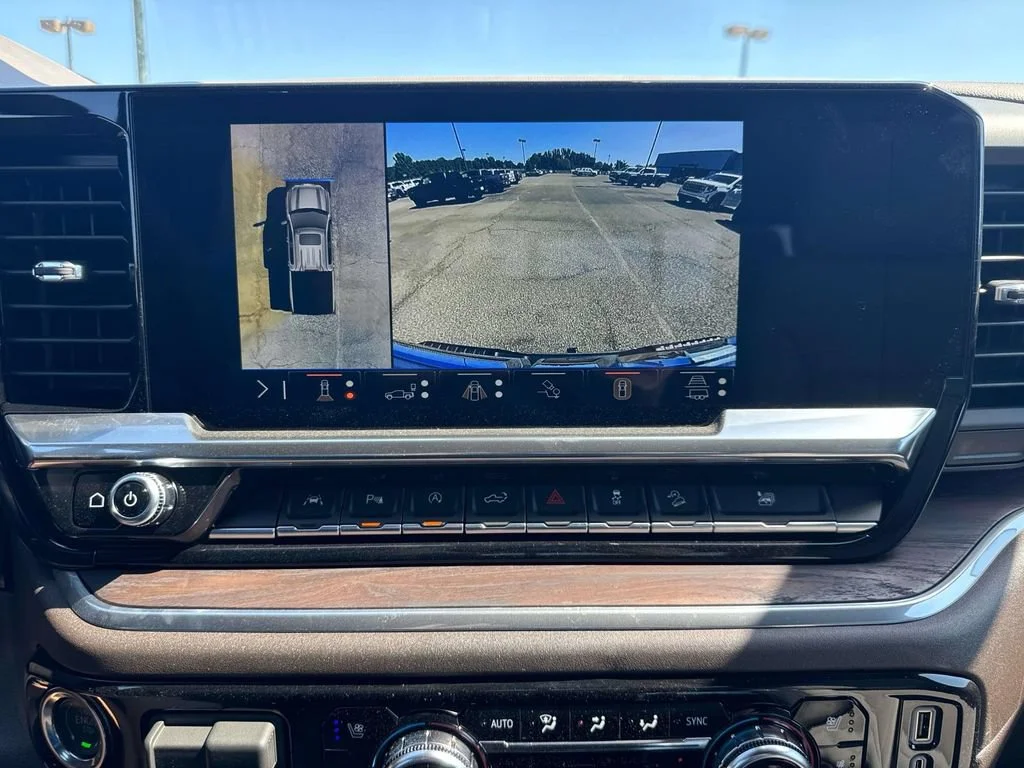 New 2026 Summit White GMC SLT image 40