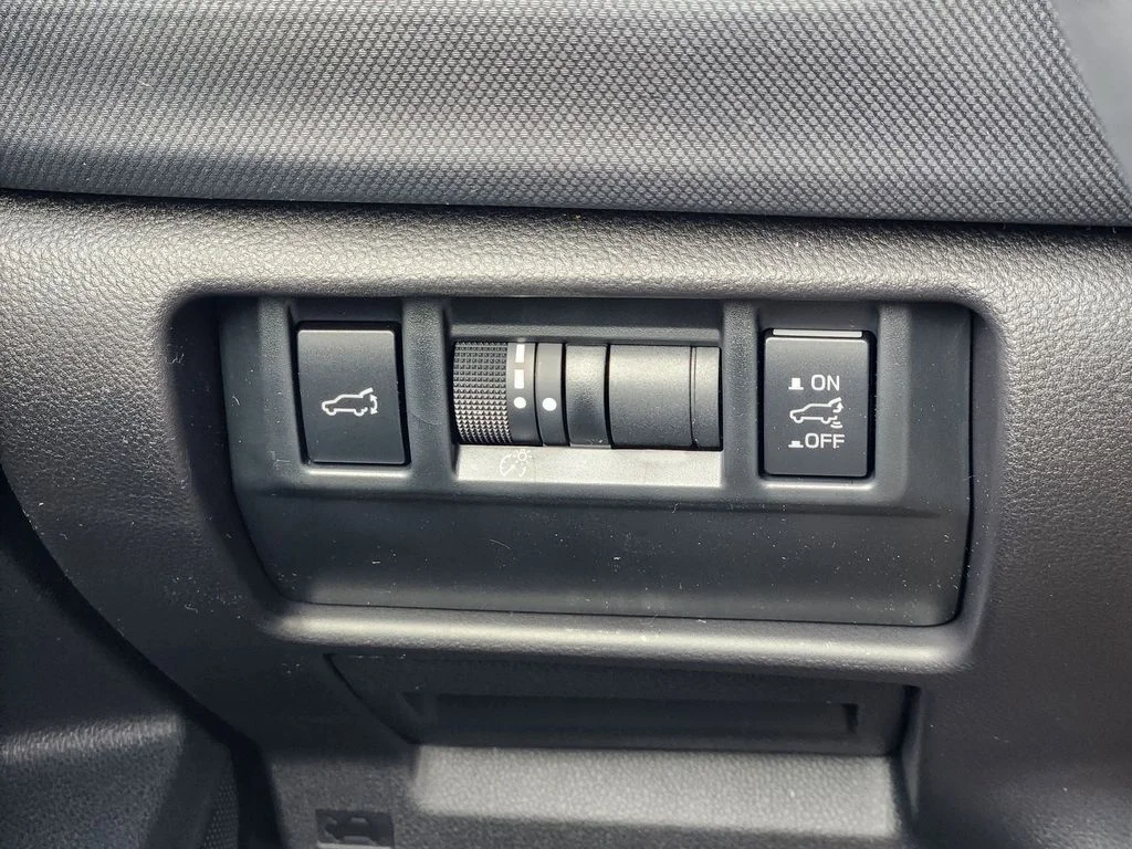 New 2026 CRYSTAL WHITE PEARL Subaru Premium image 21