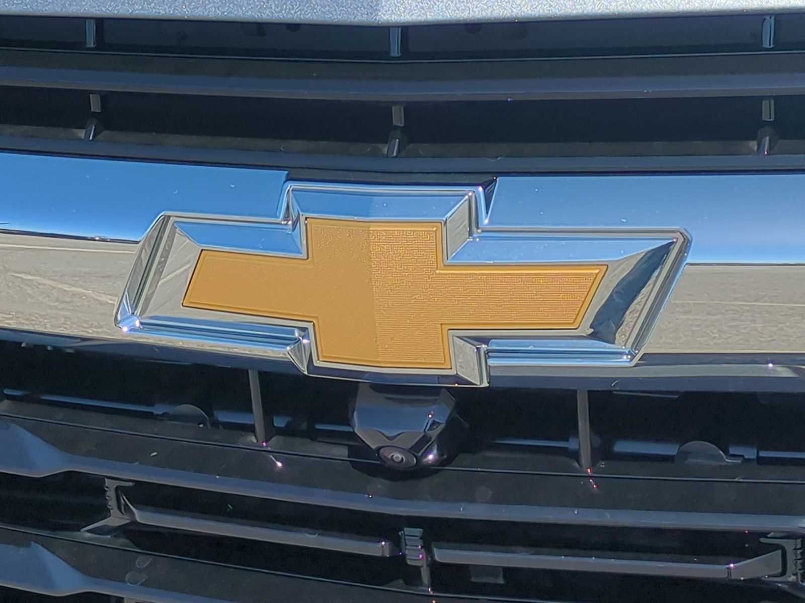 2026 Chevrolet Suburban LS - Photo 8