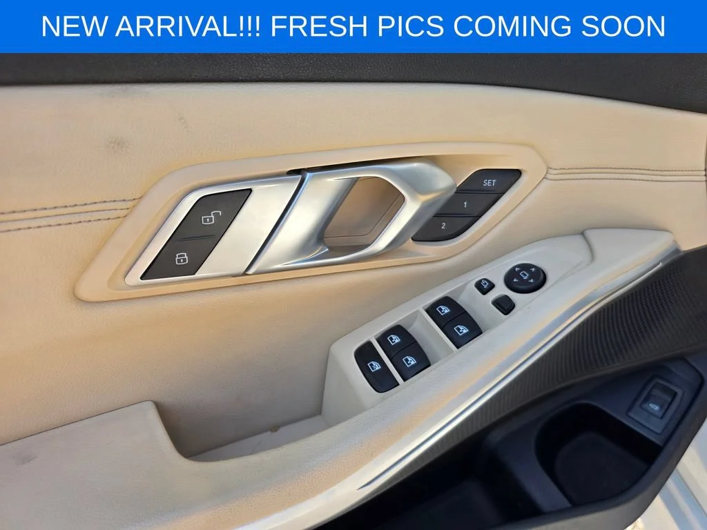 Used 2019 White BMW 330i image 9
