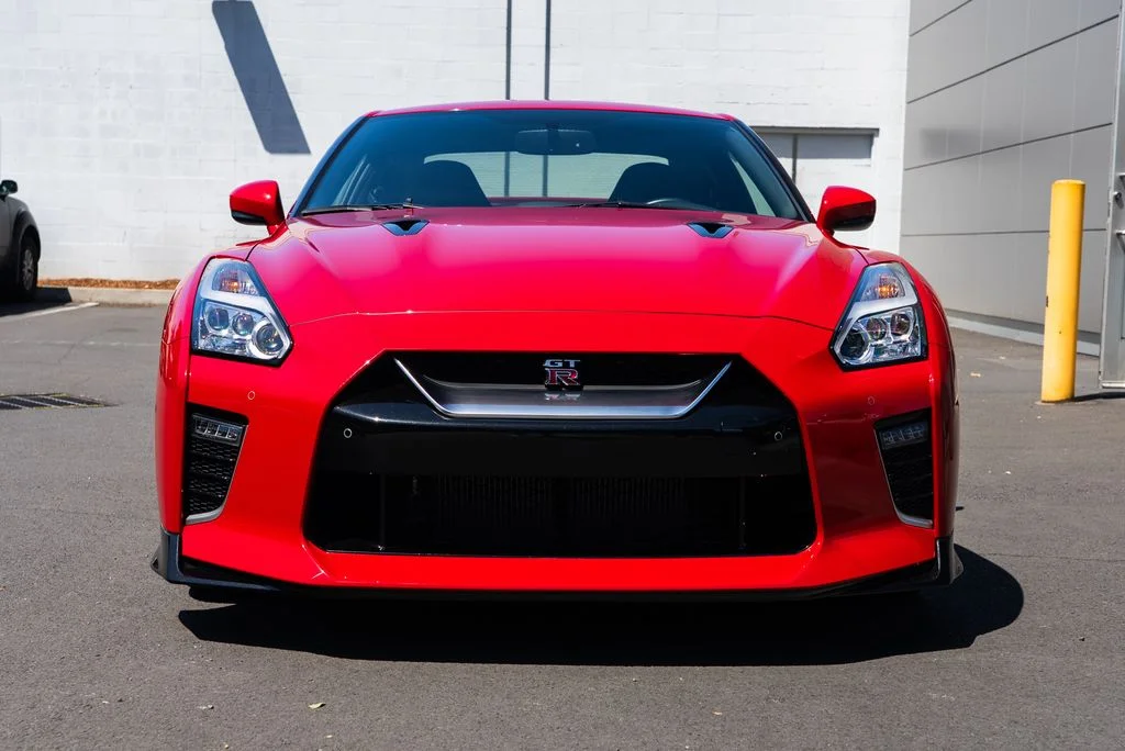 Used 2020 Red Nissan Premium image 2