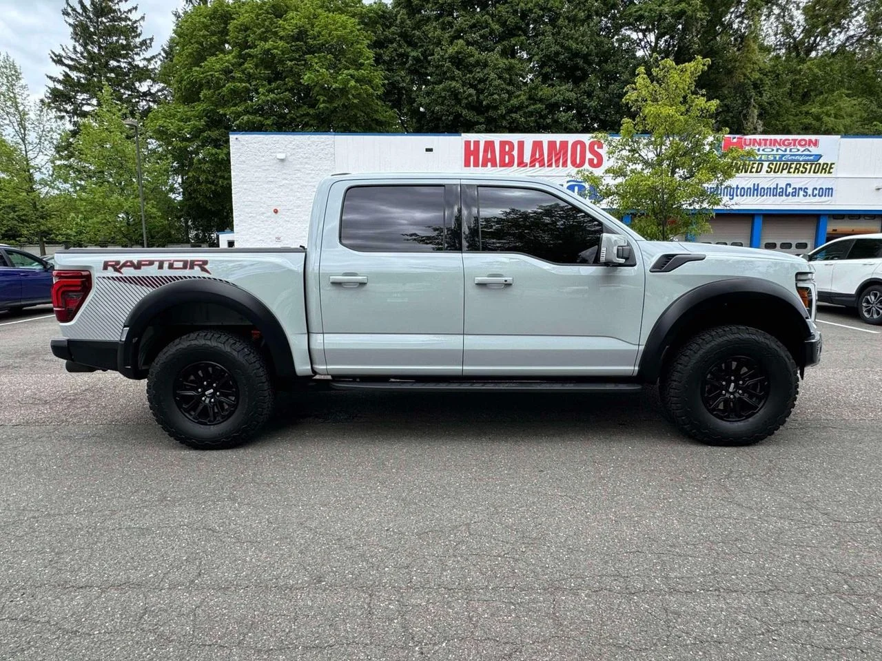 Used 2024 Avalanche Ford Raptor image 8