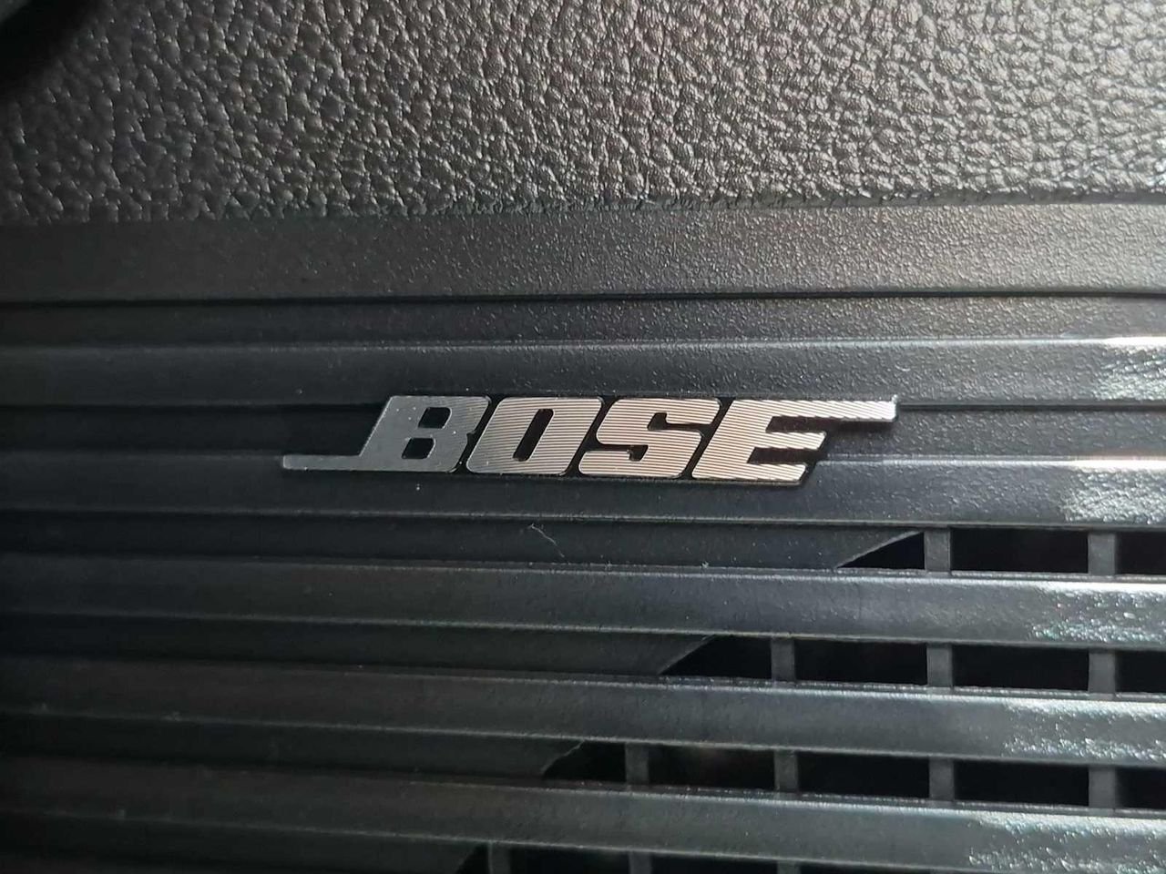 New 2026 Abyss Black Pearl Hyundai Limited FWD image 31