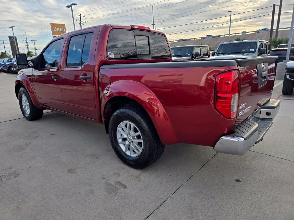Used 2019 Red Nissan SV image 5
