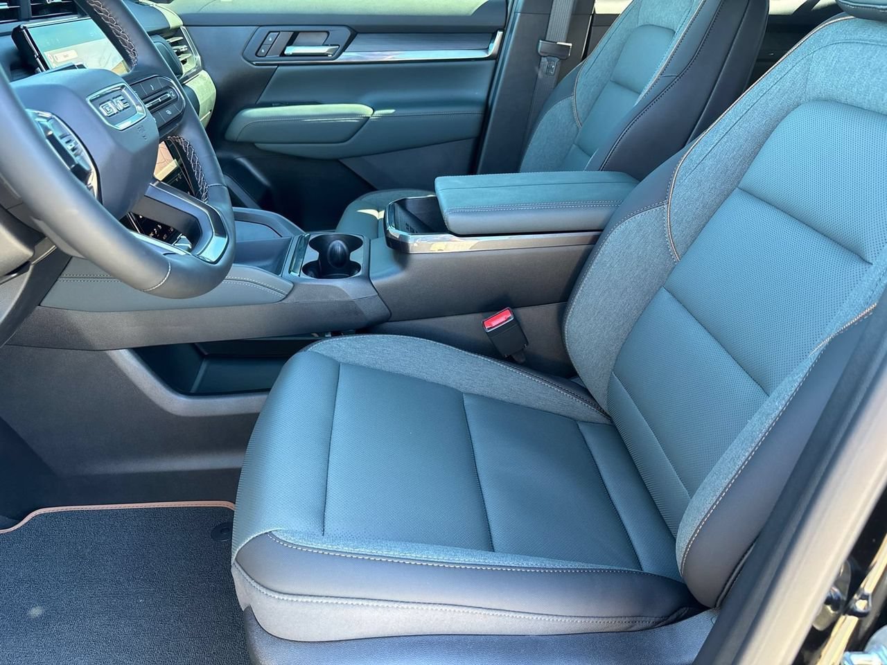 2026 GMC Terrain AT4 - Photo 21