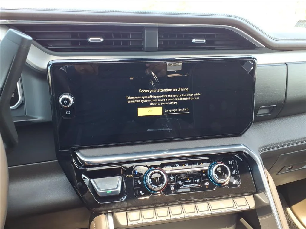 2026 GMC Sierra 2500HD Denali - Photo 17