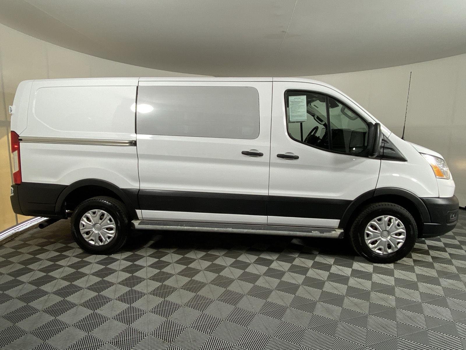 Used 2021 Oxford White Ford 250 image 4