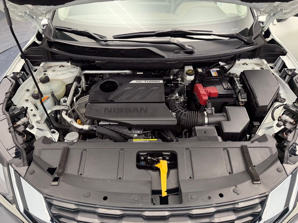 Used 2023 White Nissan SL image 8