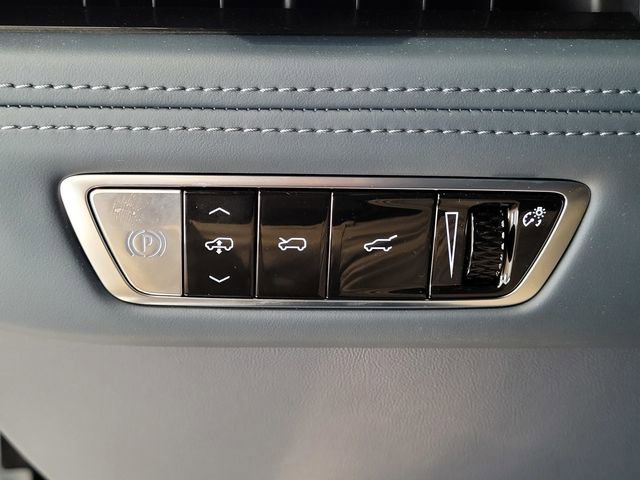 2025 Cadillac Escalade IQ Sport 2 - Photo 13